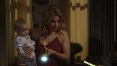 How do I know you're my mom
and not a zombie? - Fuller House