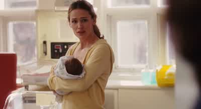 How do I lookLike a new momScared shitless - Juno