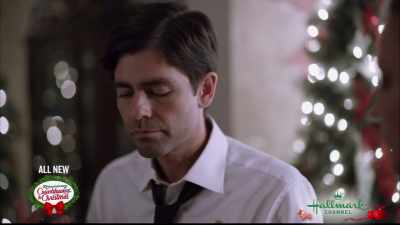 How do we inspire people to
donate - Christmas at Graceland: Home for the Holidays