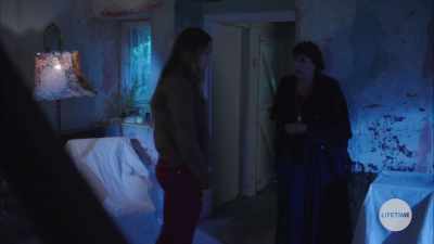 - How do you know Elli's safe? - The Watcher in the Woods