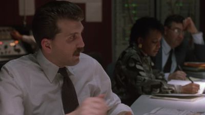 How do you know it's an elevated train - The Fugitive