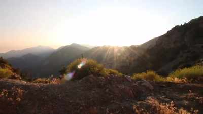 How do you make it do
stuff? Is there any zoom? - The Outwaters