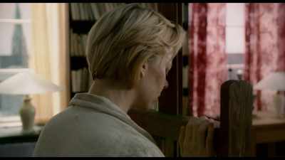 - How do you mean?
- Does he never get angry? - Tove