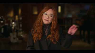 How do you place a hand
somewhere else, - Women Who Rock