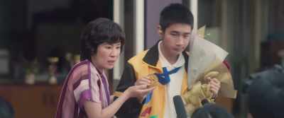 How does it feel representing Hong Kong
and getting your first gold medal? - Zero to Hero