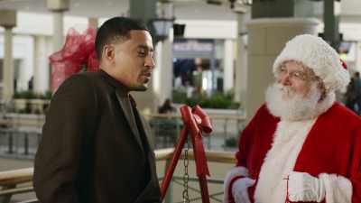 - How you doing?
- I'm good, thank you. - Christmas Belles