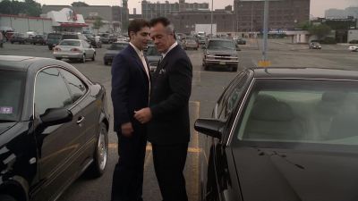 - How you doing, kid?
- Good. - The Sopranos