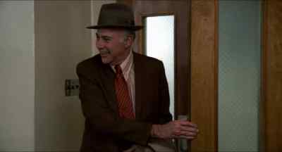 How you doing, kid?
SERPICO [THICKLY]: Hello, Sid. - Serpico