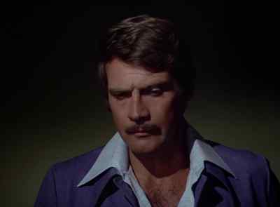 How is he?
Unconscious. - The Six Million Dollar Man