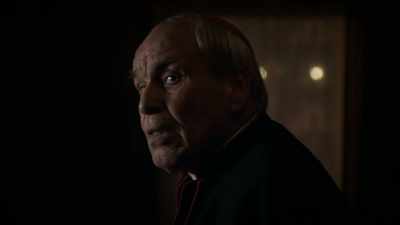 - How is it possible?
- [Door creaks] - Damien