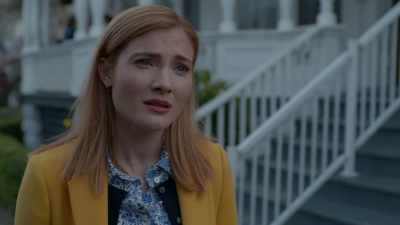 How was letting suspicion
fall on Matt protecting him? - Aurora Teagarden Mysteries: Something New