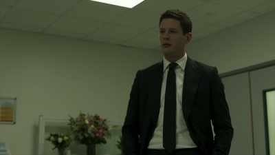 How long are they keeping you here for? - McMafia