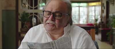 How long have you been working
for Hasmukh bhai? - 102 Not Out