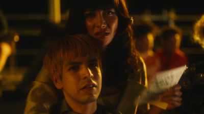 - How long is it?
- It should be ending now. - Fantasmas