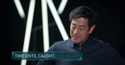 -How long before they got caught?
-Two months later. - White Rabbit Project