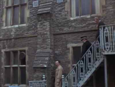 How long will it take us
to get there, Inspector? - Nothing But the Night