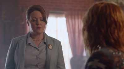-How long were you two together?
-Two years. - Reba McEntire's The Hammer