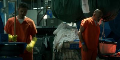 How long's it been since
you've done laundry, Hayak? - The Cleaning Lady