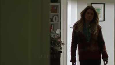 ♪ How lucky
that you dropped in ♪ - Switched for Christmas