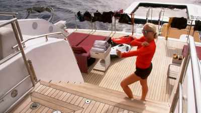 - How was lunch guys?
- Delicious. - Below Deck Mediterranean