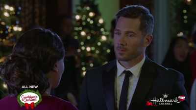 How you managed to pull this off
on such short notice? - Chateau Christmas