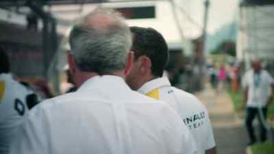 - How many laps to go?
- Two more laps. - Formula 1: Drive to Survive