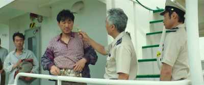 - How many layers is that?
- Chief! - Smugglers