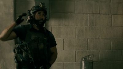 How many?Least two
that I saw. - SEAL Team