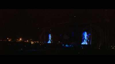 ♪ How many lives
Are living strange - Oasis: Knebworth 1996