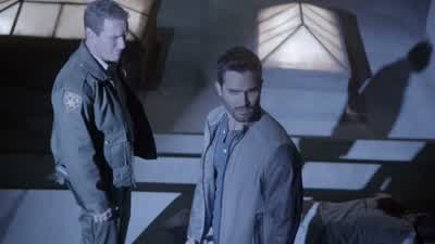 How many people did Scott say were up here? - Teen Wolf