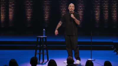 "How many rooms, Mom?" - Jo Koy: Live from Brooklyn