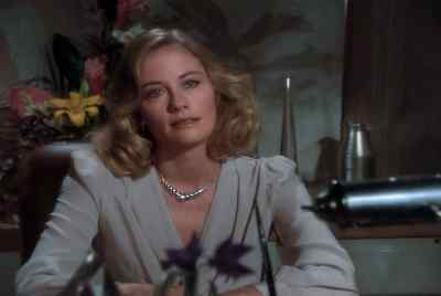 - How much did you say he needed?
- Three fifty. - Moonlighting