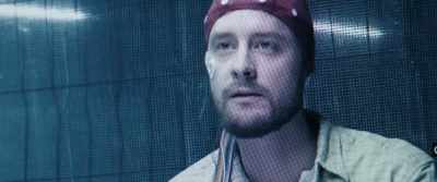 - How much do you smoke a day?
- A pack. - Hacker