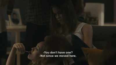 - How much for the doll?
- Twenty. I have different colors. - Bordertown
