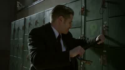How much time till the bomb squad gets here? - Gotham