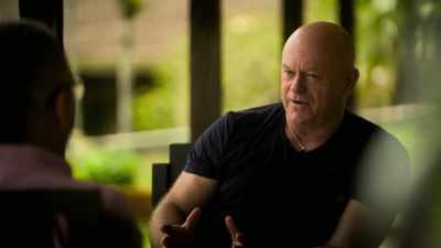 - How quickly did your father go
from making thousands of dollars - Ross Kemp: Mafia and Britain