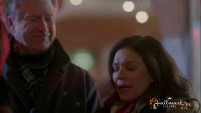 How was she going to decide
what she really wanted - Christmas Festival of Ice