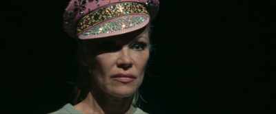 How tall are you? - The Last Showgirl