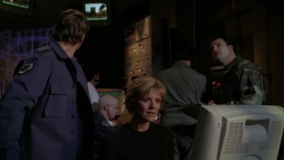 - How is that possible?
- I have no idea. - Stargate SG-1