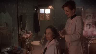 How is the comtesse enjoying ltalyUh She may be extending her tripAh very nice - Chocolat