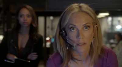 - How the hell did you know that?
- Barry, I know everything. - Ghosted