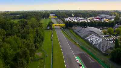 How is the rear slip and braking? - Formula 1: Drive to Survive