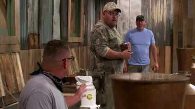 [howard] now,
if I can get y'all drunk
during the competition - Moonshiners: Master Distiller