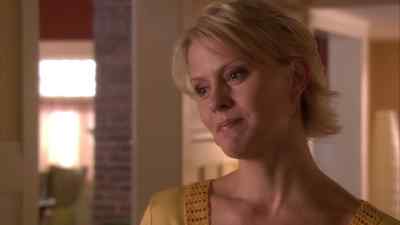 How'd you get
a bed in here? - Kyle XY