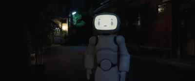 - How'd it go?
- Her bot believed I was from the airline. - Sunny