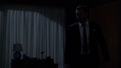 - How'd it go?
- I don't know. - Mad Men