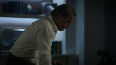 - How'd I do?
- You sounded very confident. - Watchmen
