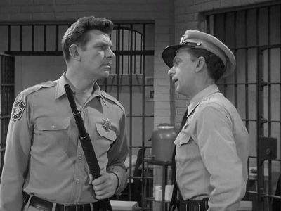 HOW'D THEY GET LOOSE? - The Andy Griffith Show