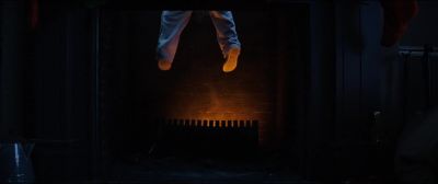 - Howie!
- Dad! Dad! - Krampus
