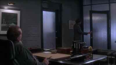- How're doin', Joe?
- Hi. - Money for Nothing